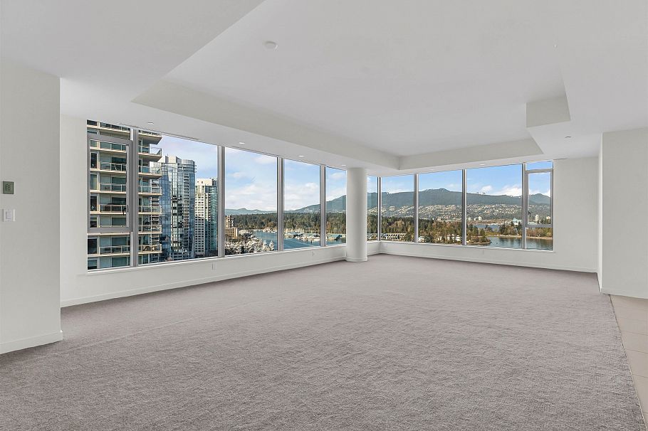 1301 277 Thurlow Street Vancouver, BC - 5