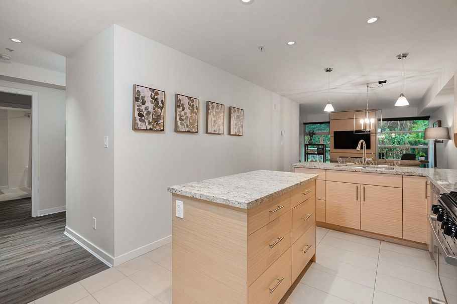 104 2832 Capilano Road North Vancouver, BC - 12