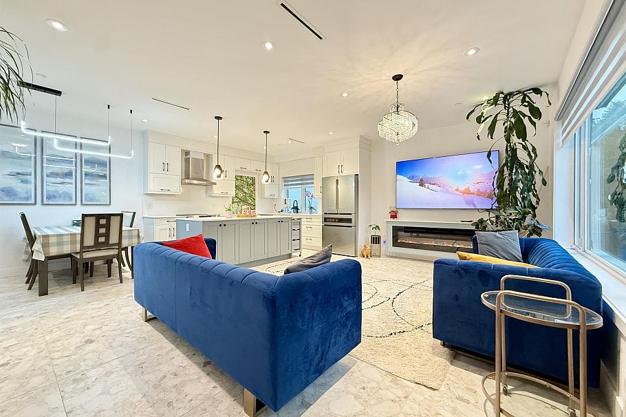 2931 E 28th Avenue Vancouver, BC - 2