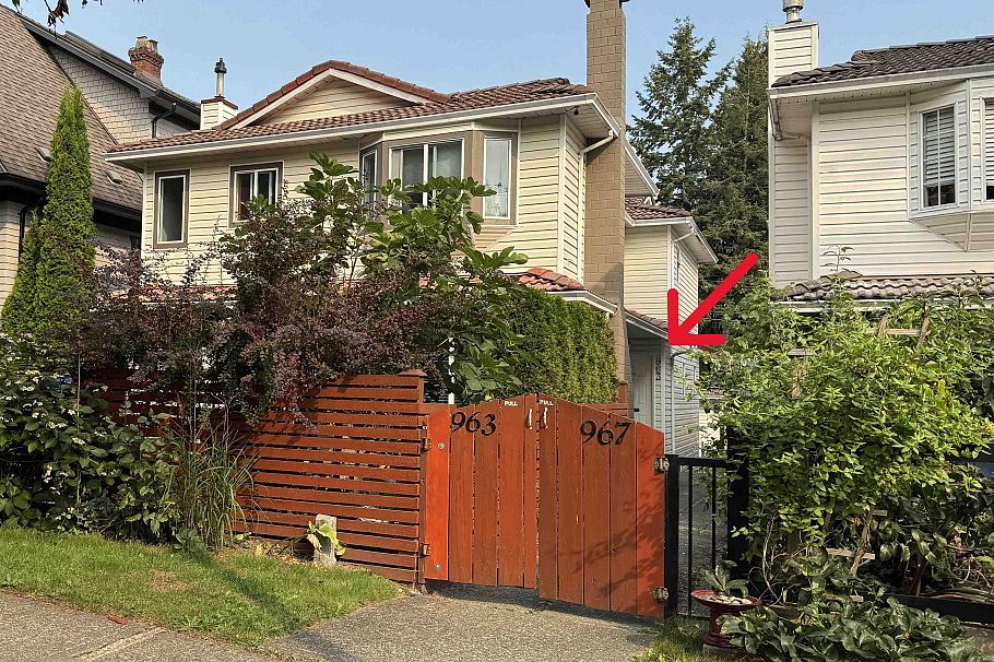 963 E 11th Avenue Vancouver, BC - 18