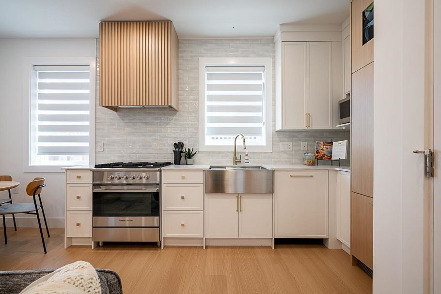 2105 E 33rd Avenue Vancouver, BC - 10