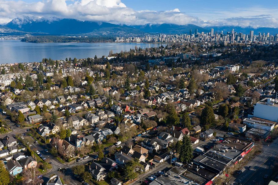 3260 W 8th Avenue Vancouver, BC - 36