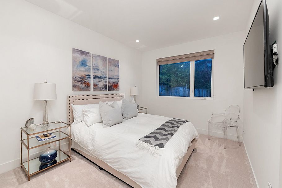 2902 St. Andrews Avenue North Vancouver, BC - 13