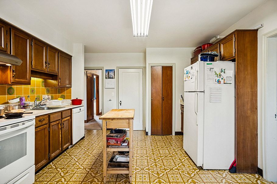 475 W 27th Avenue Vancouver, BC - 14