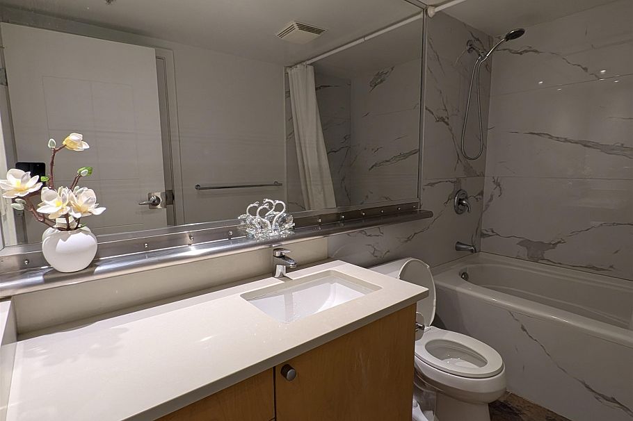 1202 1003 Burnaby Street Vancouver, BC - 23