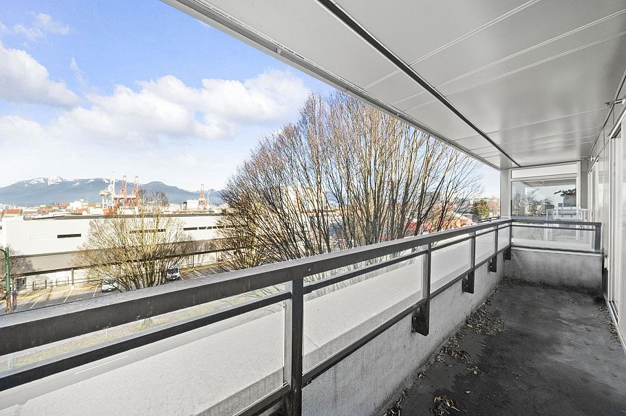 419 1588 E Hastings Street Vancouver, BC - 22