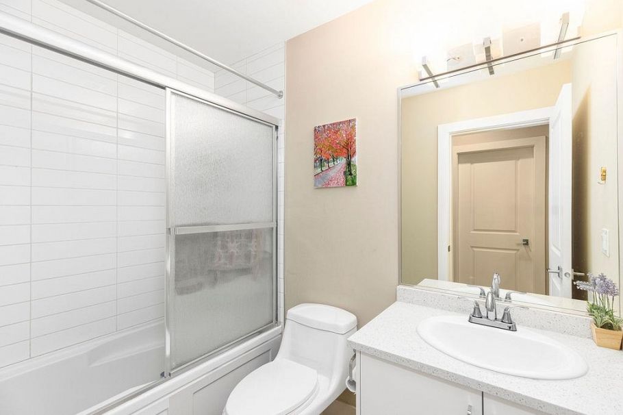 201 4577 Slocan Street Vancouver, BC - 11