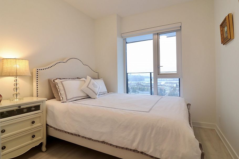 1604 1401 Hunter Street North Vancouver, BC - 5