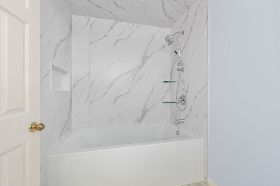 912 Roche Point Drive North Vancouver, BC - 19