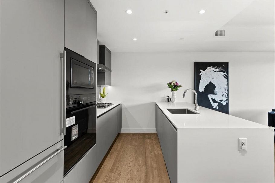 304 717 W 17th Avenue Vancouver, BC - 11