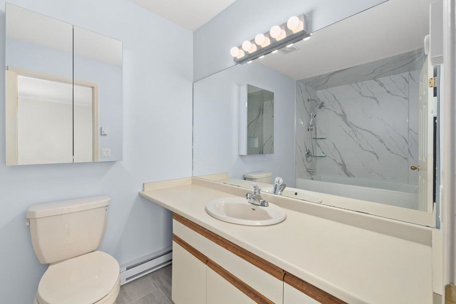 912 Roche Point Drive North Vancouver, BC - 18