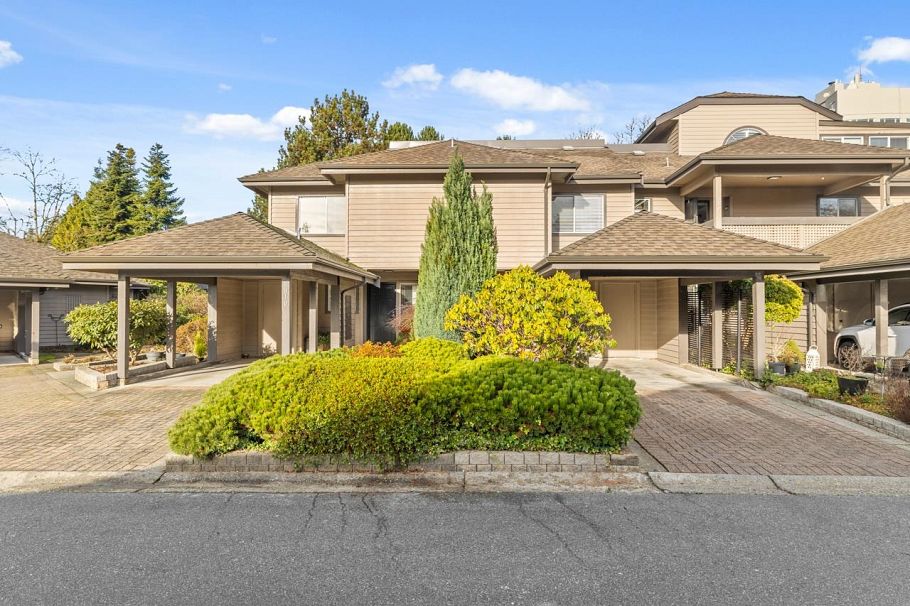 912 Roche Point Drive North Vancouver, BC - 1