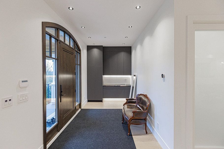 2051 W King Edward Avenue Vancouver, BC - 18