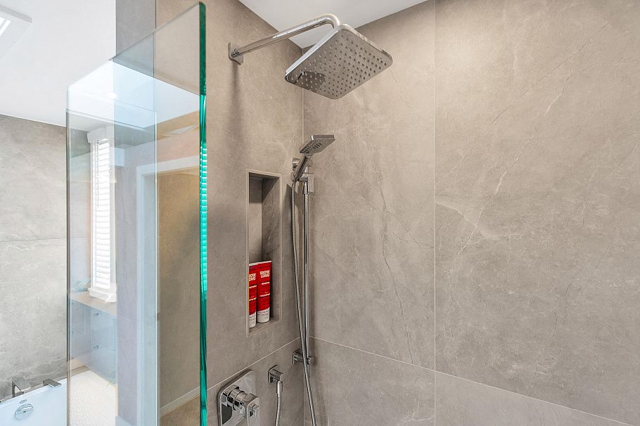 4 328 E 2nd Street North Vancouver, BC - 27