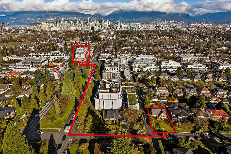 475 W 27th Avenue Vancouver, BC - 4