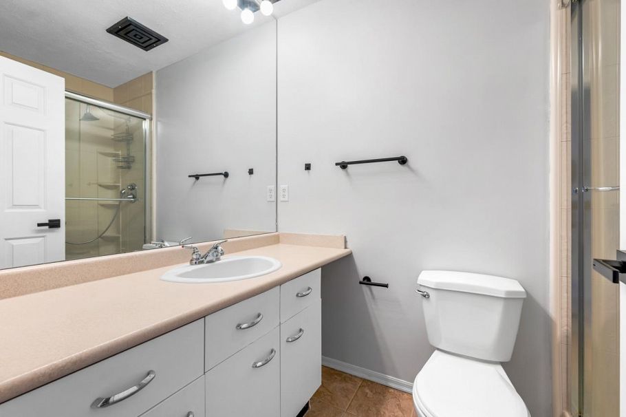 40 6511 Chambord Place Vancouver, BC - 9