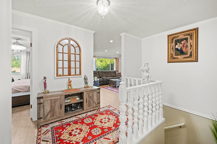 2333 Kirkstone Road North Vancouver, BC - 15