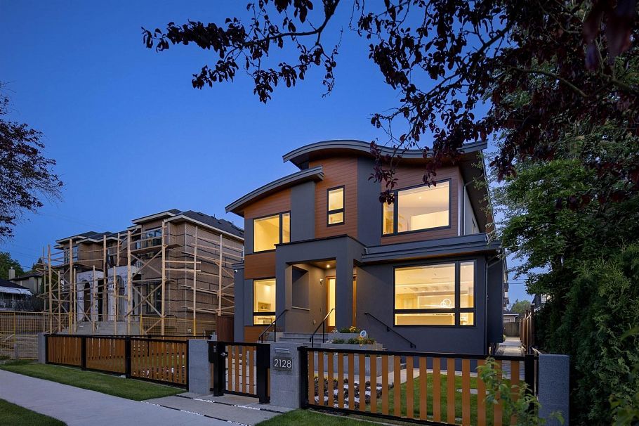 1 2128 W 21st Avenue Vancouver, BC - 4