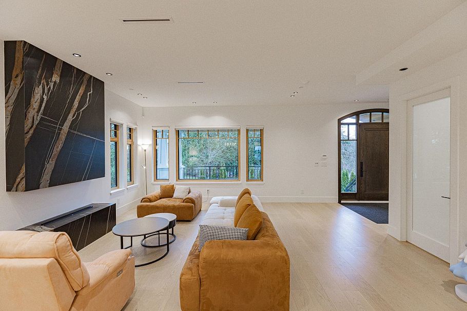 2051 W King Edward Avenue Vancouver, BC - 17