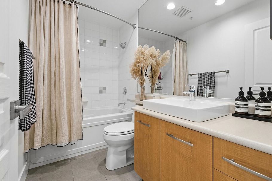 311 2268 Redbud Lane Vancouver, BC - 4