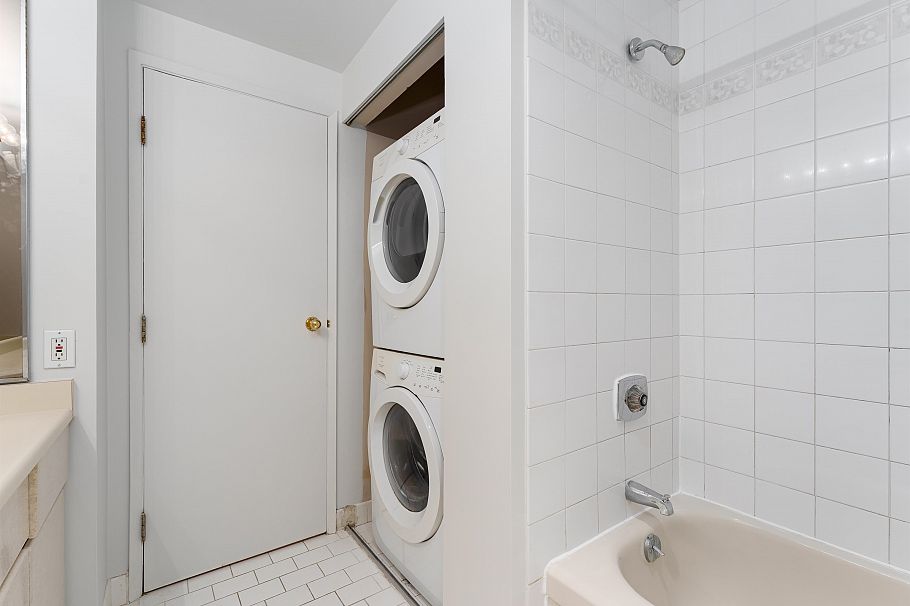 1108 1177 Hornby Street Vancouver, BC - 11