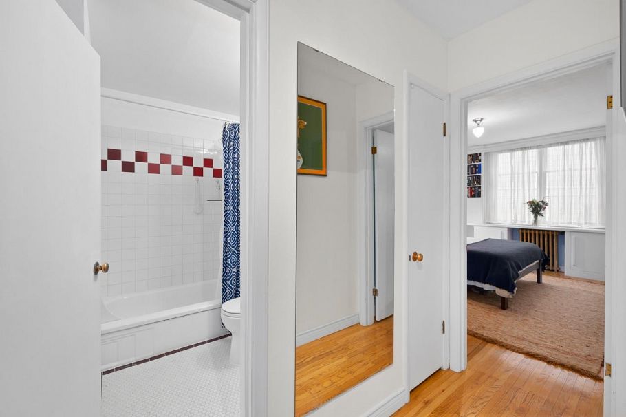 204 1565 Burnaby Street Vancouver, BC - 15