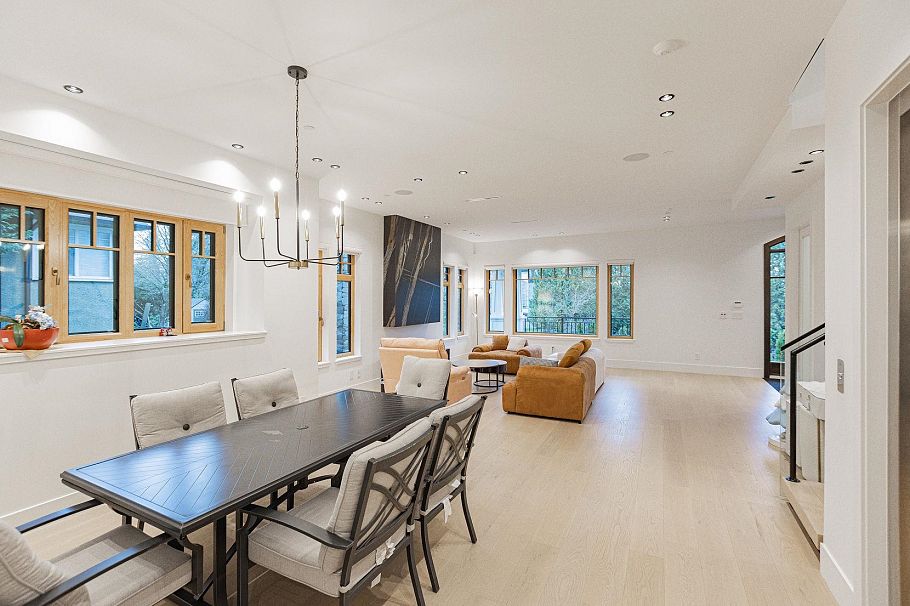 2051 W King Edward Avenue Vancouver, BC - 15