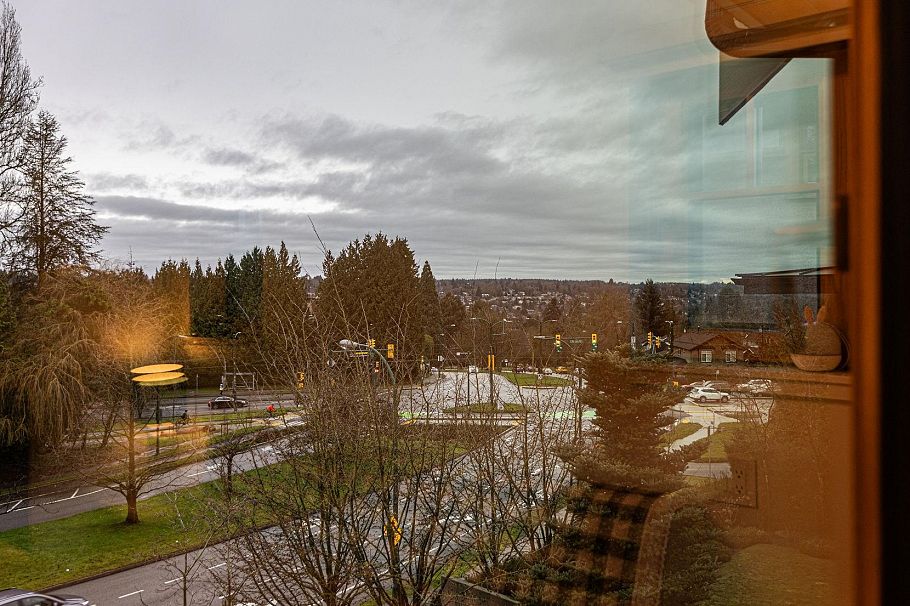 2051 W King Edward Avenue Vancouver, BC - 39