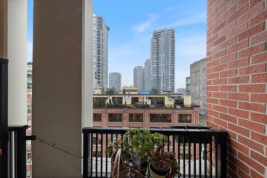 606 531 Beatty Street Vancouver, BC - 10