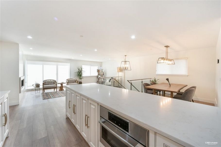 510 25th  W Street North Vancouver, BC - 33