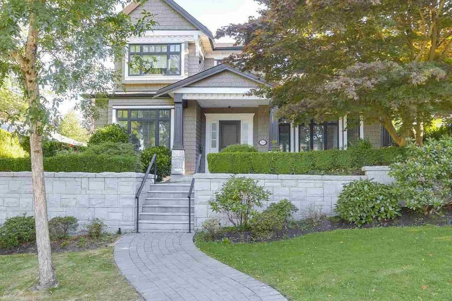 2069 W 28th Avenue Vancouver, BC - 39