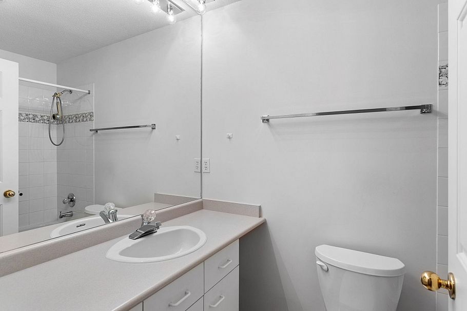 55 6523 Chambord Place Vancouver, BC - 25