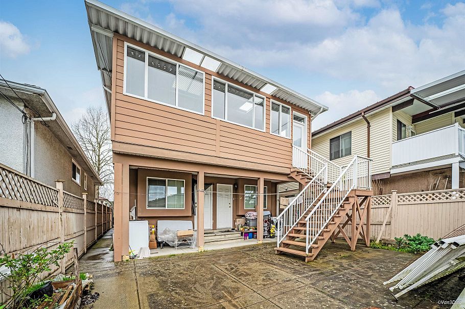 742 E 51st Avenue Vancouver, BC - 34