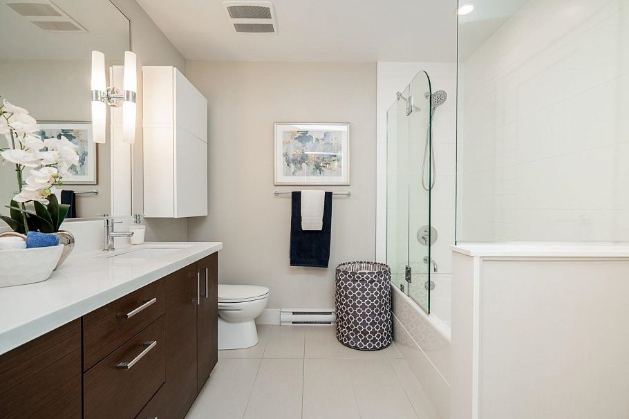 5946 Oak Street Vancouver, BC - 25