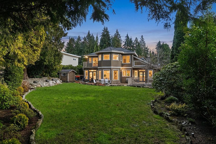 3169 Del Rio Drive North Vancouver, BC - 23