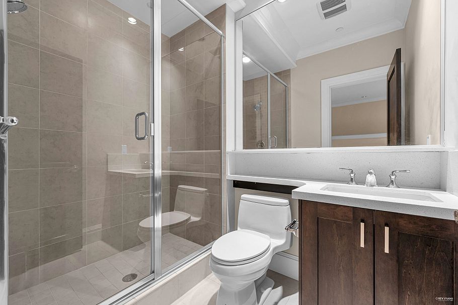 2069 W 28th Avenue Vancouver, BC - 37