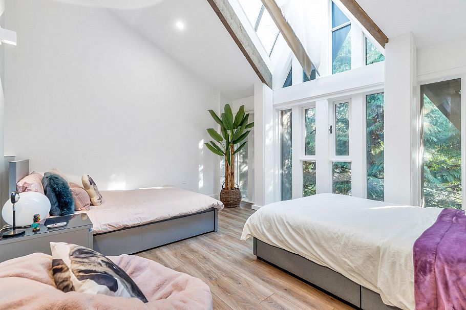 4 328 E 2nd Street North Vancouver, BC - 14