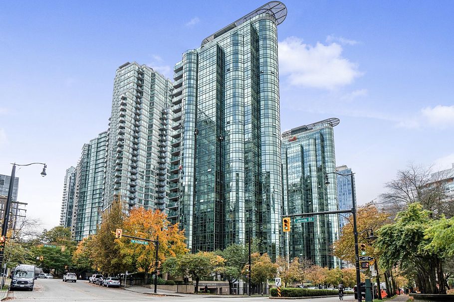 1704 555 Jervis Street Vancouver, BC - 1