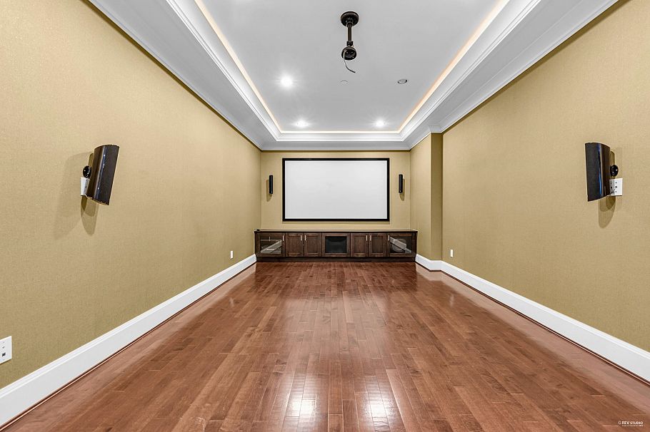 2069 W 28th Avenue Vancouver, BC - 35