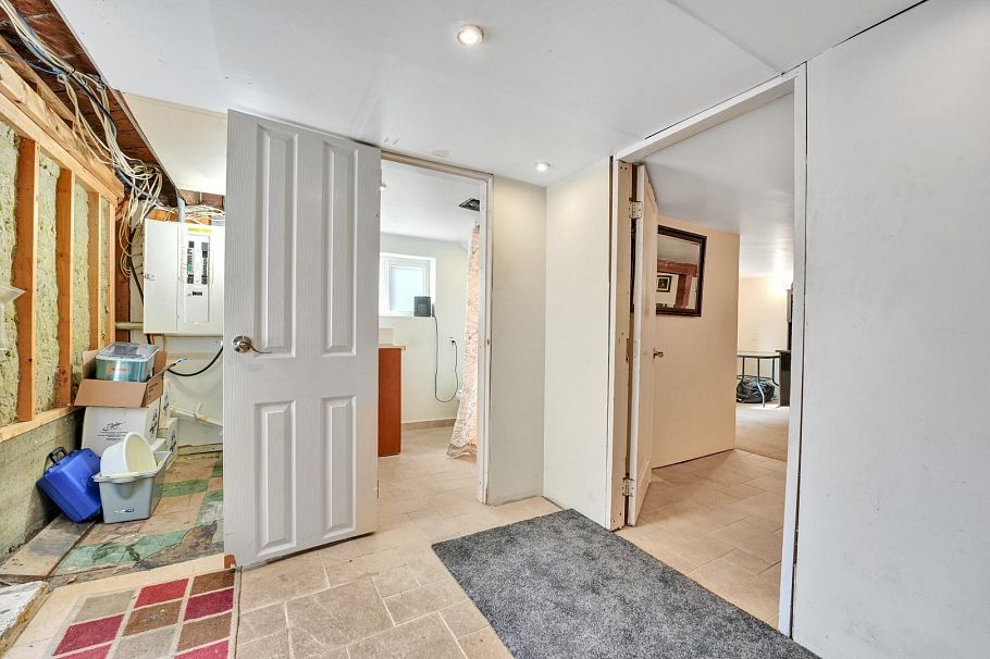 2150 Nanaimo Street Vancouver, BC - 29