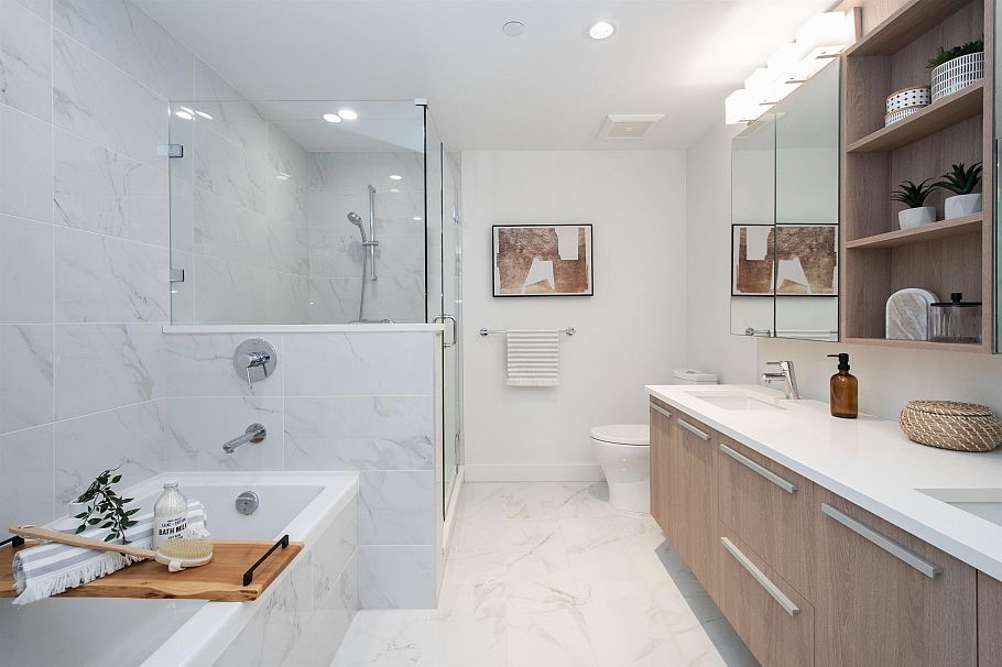 105 1295 Conifer Street North Vancouver, BC - 21