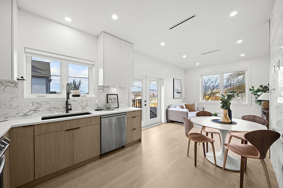 3192 E 23rd Avenue Vancouver, BC - 13