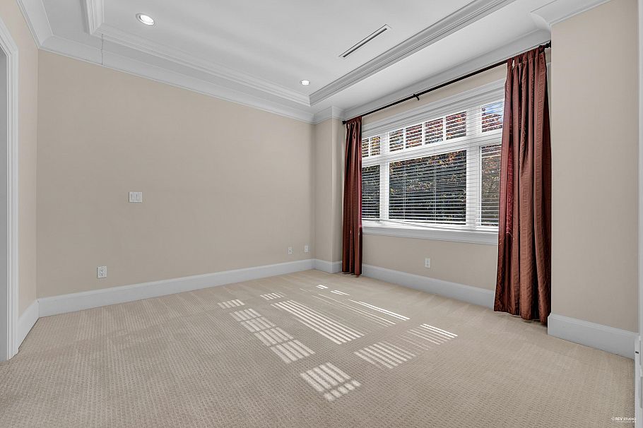 2069 W 28th Avenue Vancouver, BC - 31