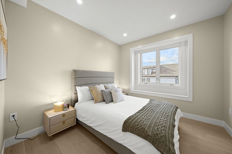 3192 E 23rd Avenue Vancouver, BC - 17