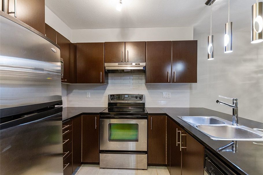 310 1633 Mackay Avenue North Vancouver, BC - 8