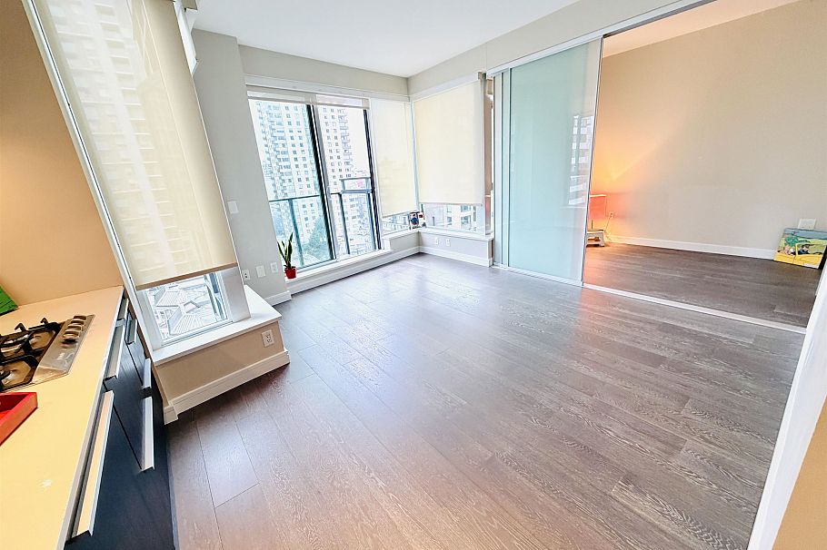 1103 1221 Bidwell Street Vancouver, BC - 5