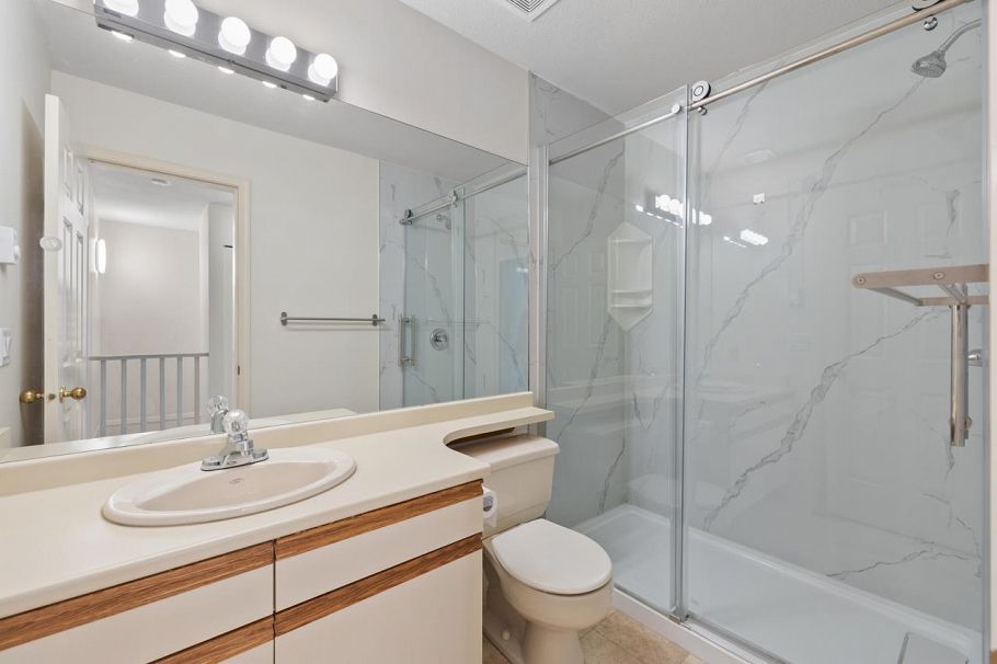 912 Roche Point Drive North Vancouver, BC - 22