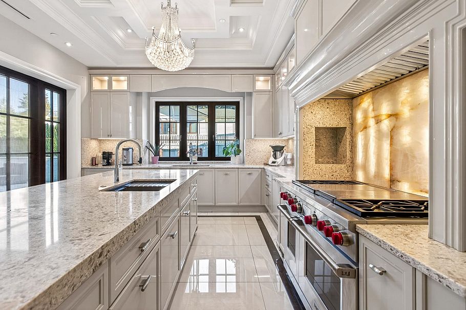 4908 Marguerite Street Vancouver, BC - 10