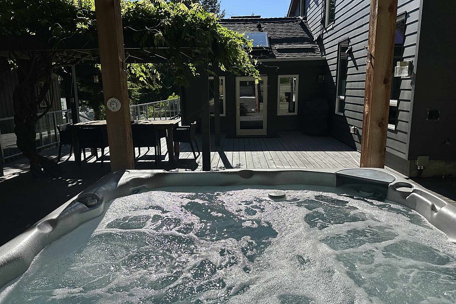 4062 Norwood Avenue North Vancouver, BC - 36