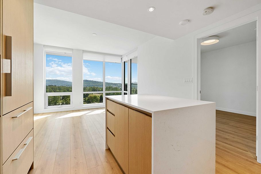 2304 1500 Fern Street North Vancouver, BC - 13